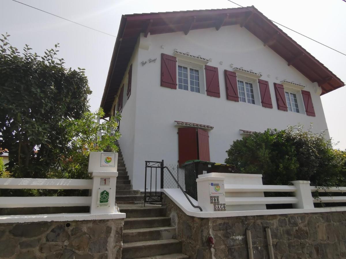 Chambres D'Hotes "Hor Dago" Pres De La Gare D'Hendaye Avec Le Petit-Dejeuner المظهر الخارجي الصورة
