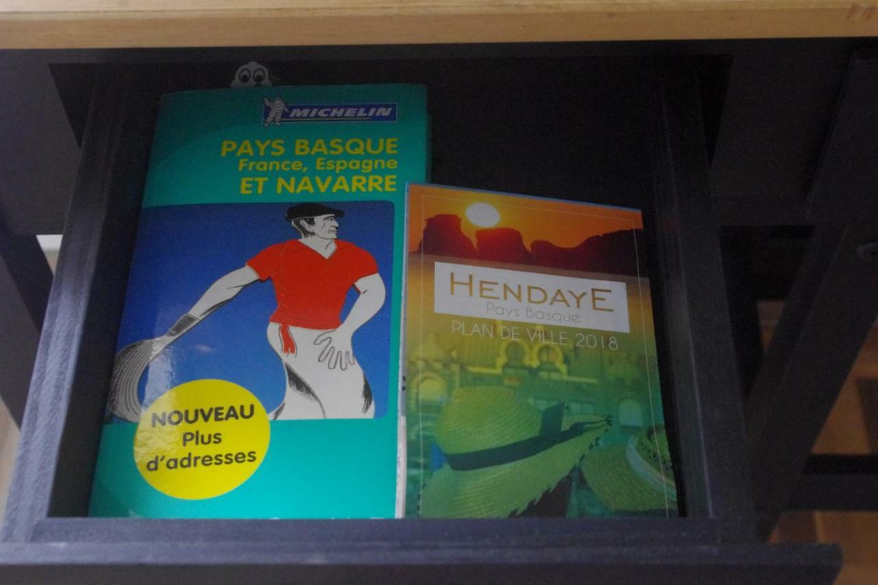 Chambres D'Hotes "Hor Dago" Pres De La Gare D'Hendaye Avec Le Petit-Dejeuner المظهر الخارجي الصورة